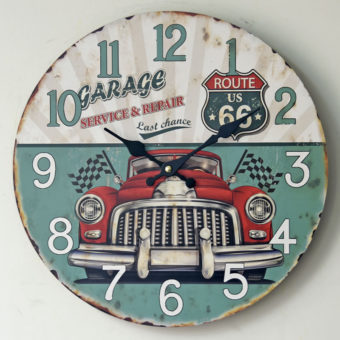 Sans cadre Décor À La Maison Mur En Bois Suspendus Horloges Européenne Style Rétro Modèle De Voiture Numérique Horloge Murale Photographie Props